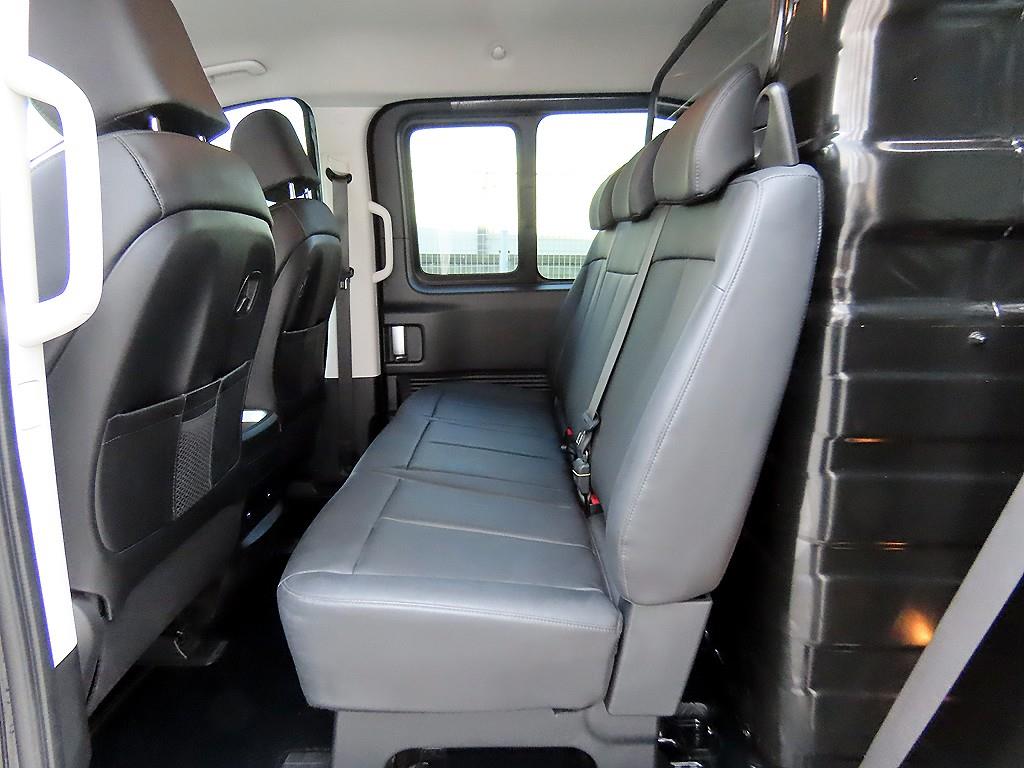 HYUNDAI Staria - Vista 6