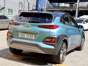 HYUNDAI Kona - Vista 8
