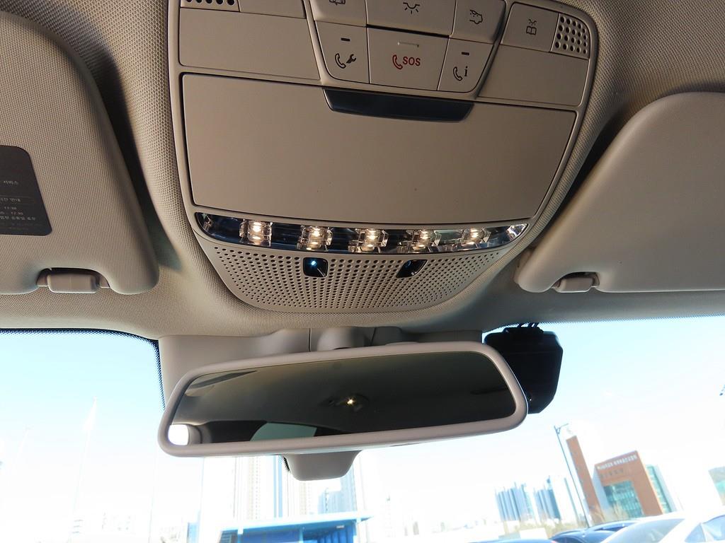 Mercedes Benz GLC Class 2019 Blanco - Importación desde Corea - HF Imports Iquique - Foto 17