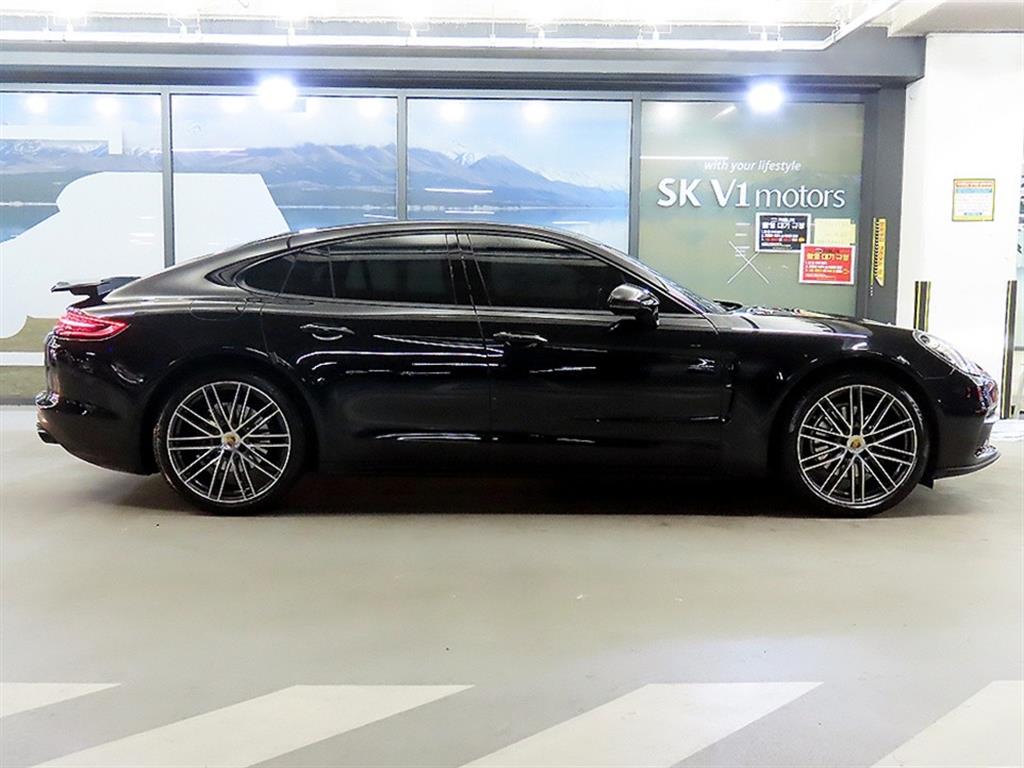 Porsche Panamera - Vista 3