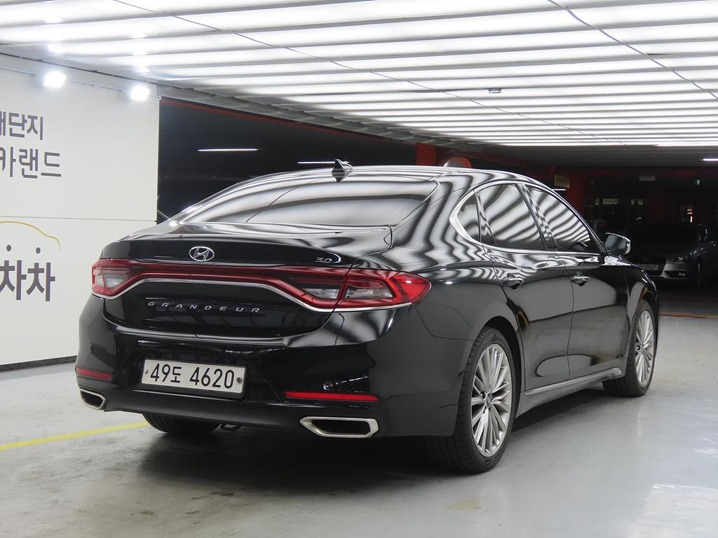 HYUNDAI Grandeur - Vista 4