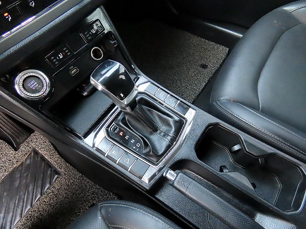 Ssangyong Korando - Vista 10