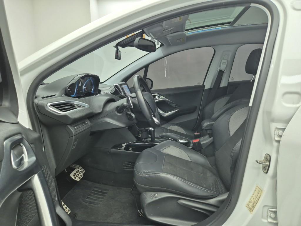 Peugeot 2008 - Vista 11