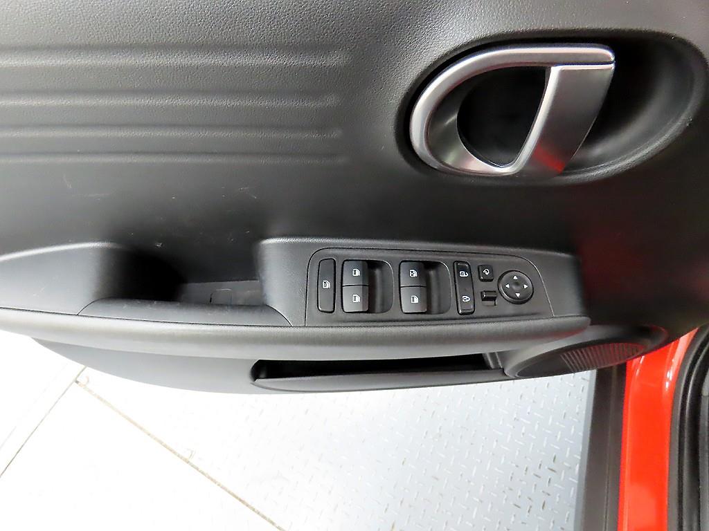 HYUNDAI Casper - Vista 11