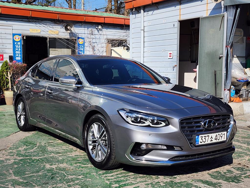 HYUNDAI Grandeur 2018 Gris - Importación desde Corea - HF Imports Iquique - Foto 1