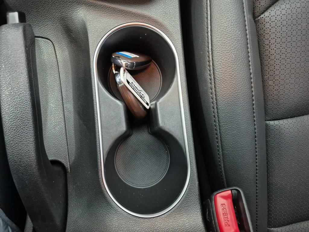 HYUNDAI Avante 2016 Negro - Importación desde Corea - HF Imports Iquique - Foto 16