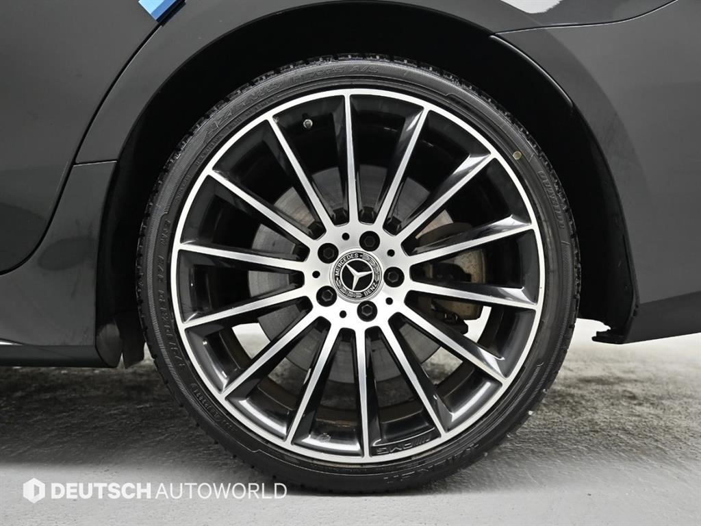 Mercedes Benz CLS Class - Vista 5