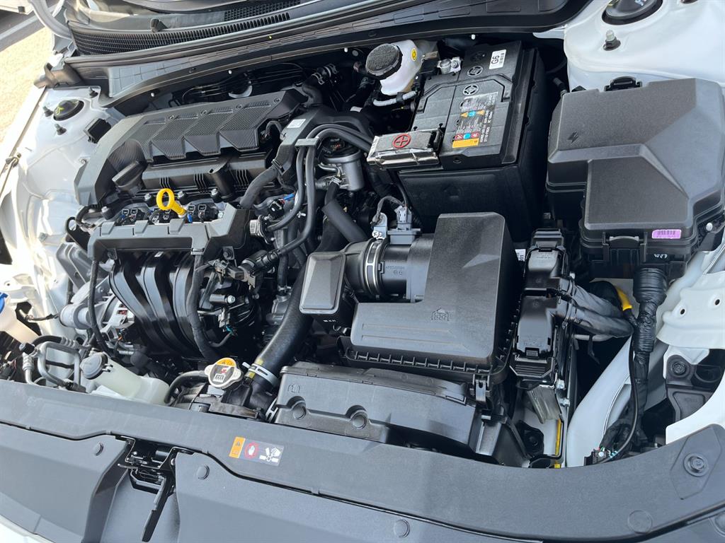 HYUNDAI Avante 2025 Blanco - Importación desde Corea - HF Imports Iquique - Foto 18