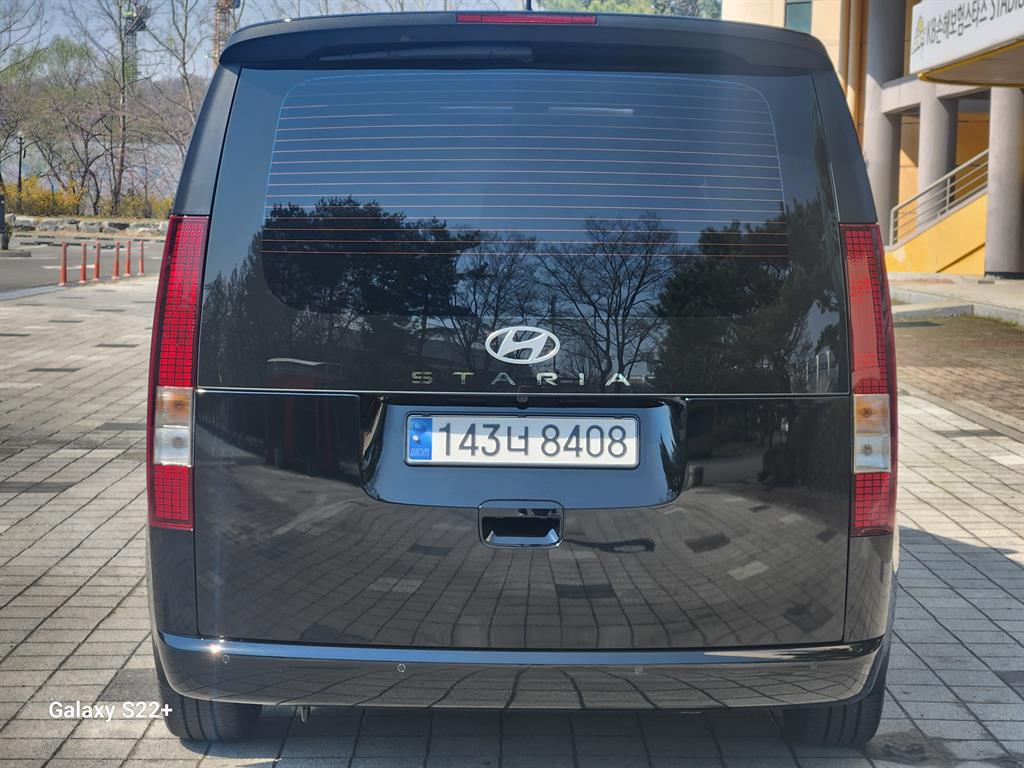 HYUNDAI Staria - Vista 4