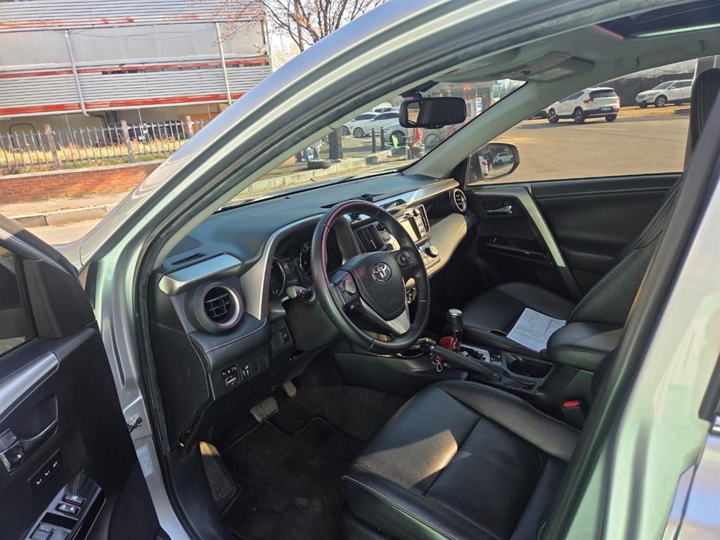 Toyota RAV4 2017 Plateado - Importación desde Corea - HF Imports Iquique - Foto 16