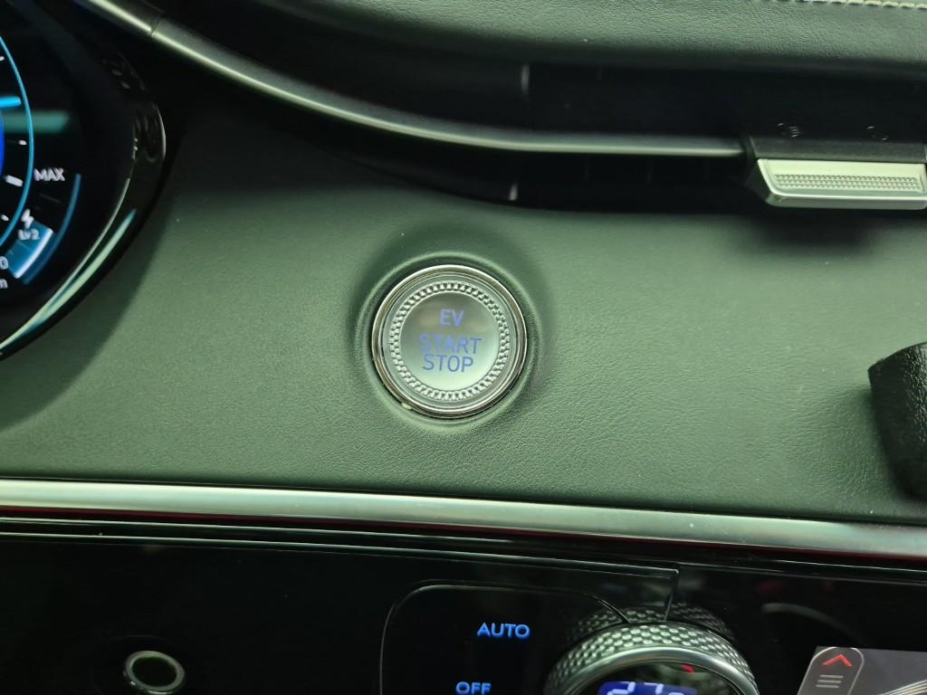 Genesis GV70 2022 Blanco - Importación desde Corea - HF Imports Iquique - Foto 17