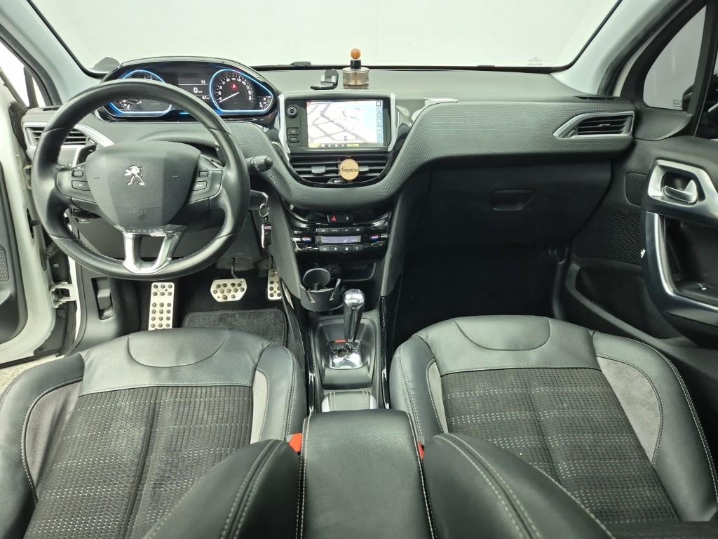 Peugeot 2008 - Vista 5