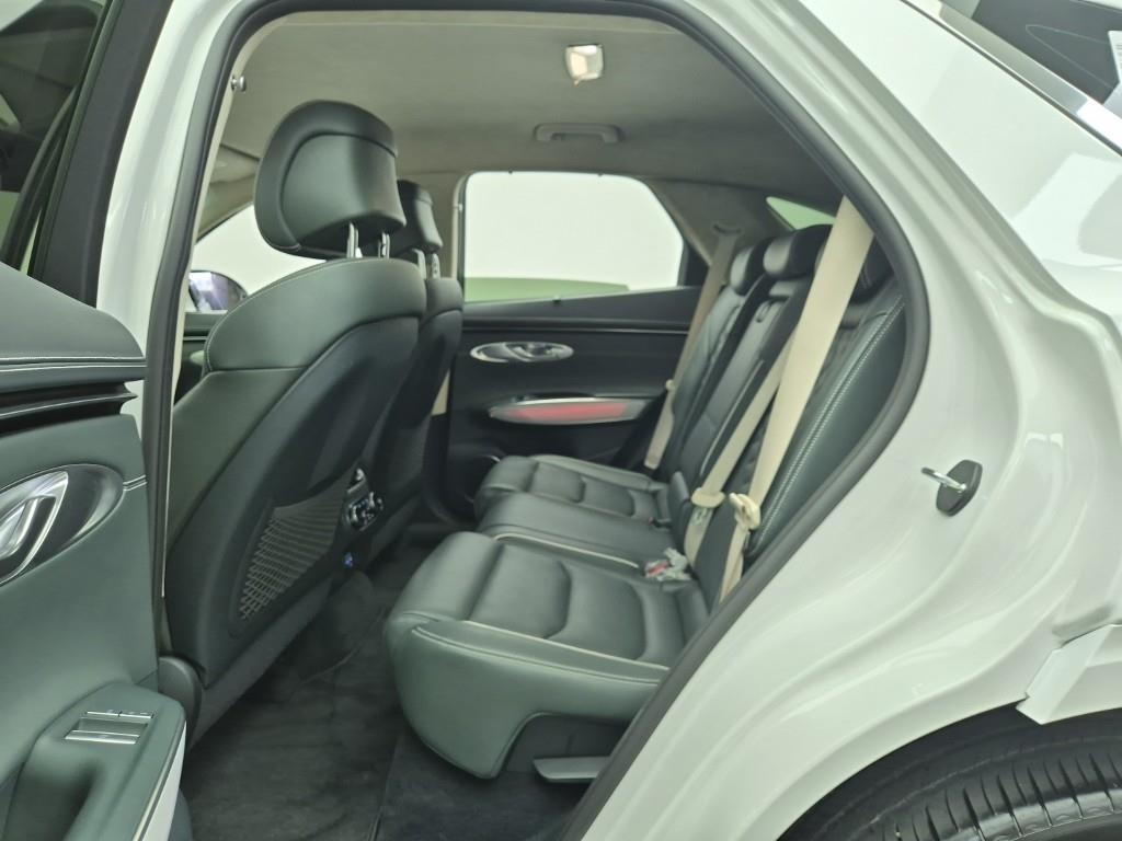 Genesis GV70 - Vista 12