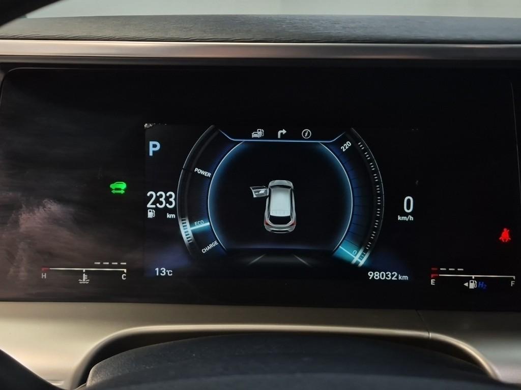 HYUNDAI Nexo - Vista 6