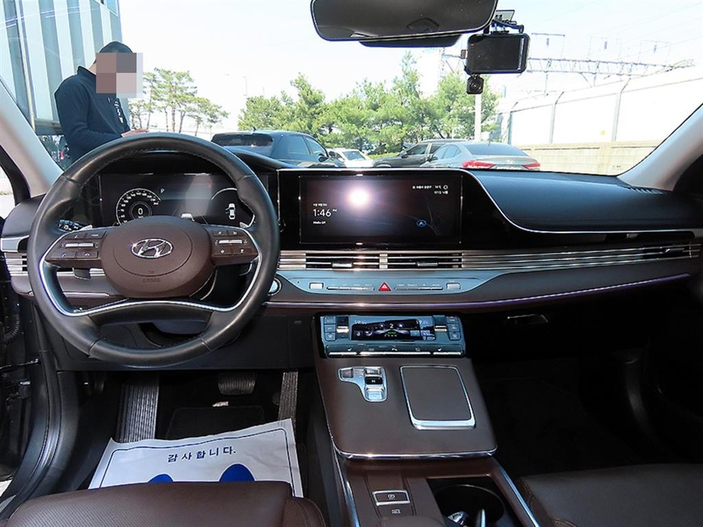 HYUNDAI Grandeur - Vista 7