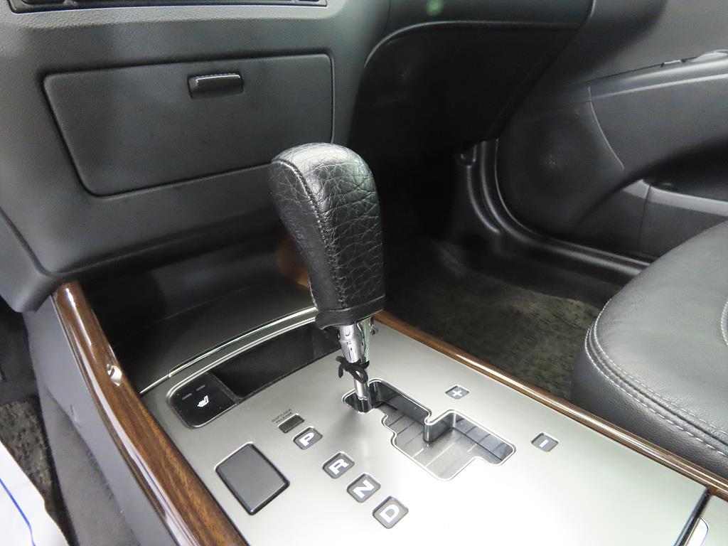 HYUNDAI Grandeur - Vista 10