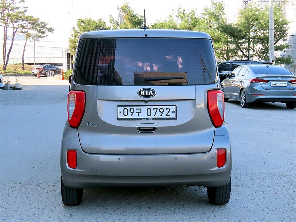 KIA Ray - Vista 4