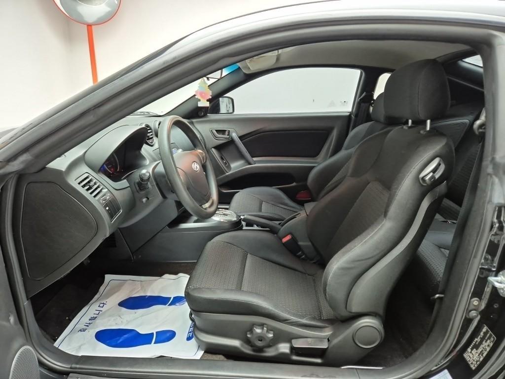 HYUNDAI Tuscani - Vista 11