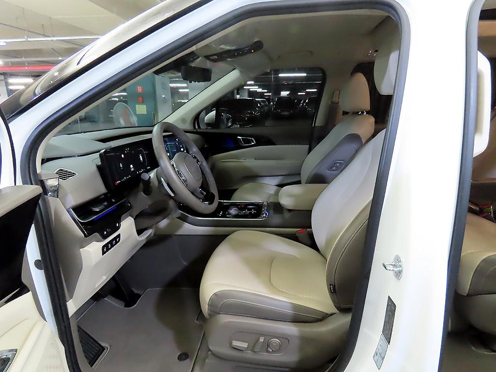 KIA Carnival - Vista 6