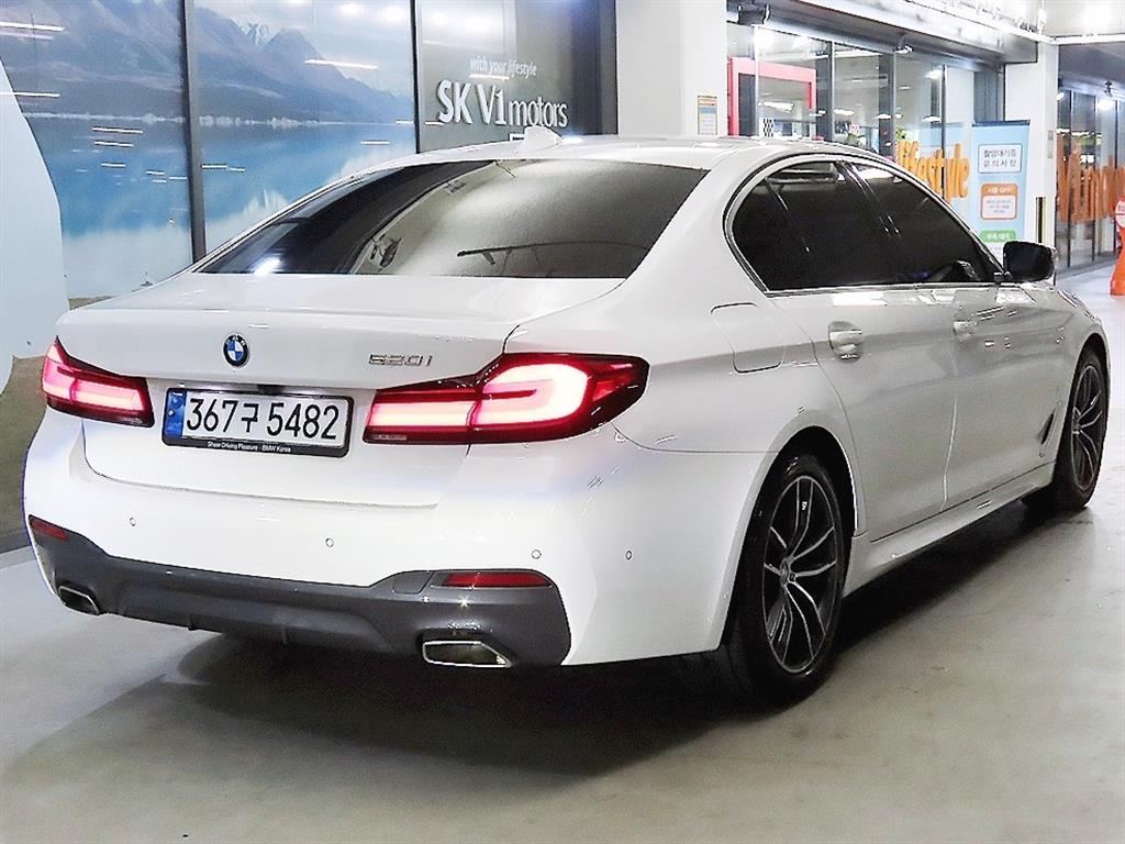 BMW 5 Series - Vista 4