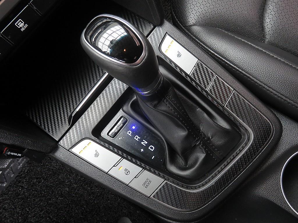 HYUNDAI Avante 2017 Blanco - Importación desde Corea - HF Imports Iquique - Foto 13