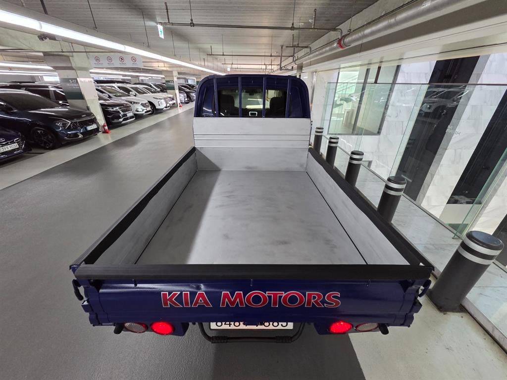Small Truck Cargo (small) - Vista 5
