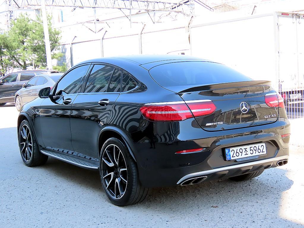 Mercedes Benz GLC Class - Vista 3