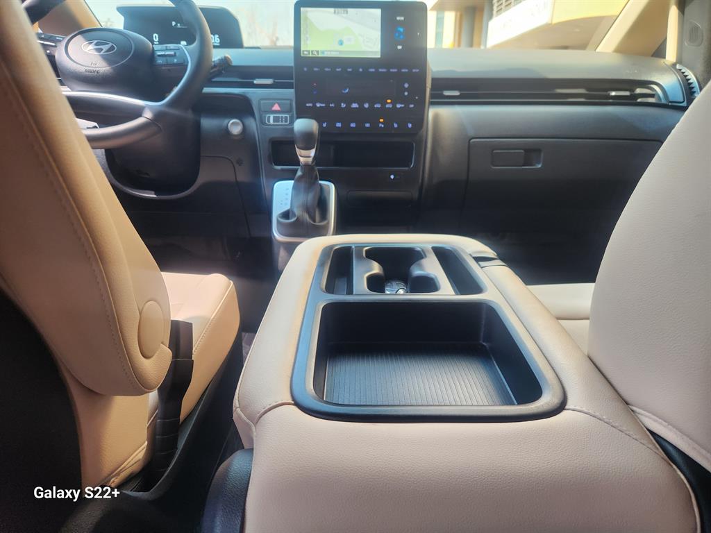 HYUNDAI Staria 2025 Negro - Importación desde Corea - HF Imports Iquique - Foto 13