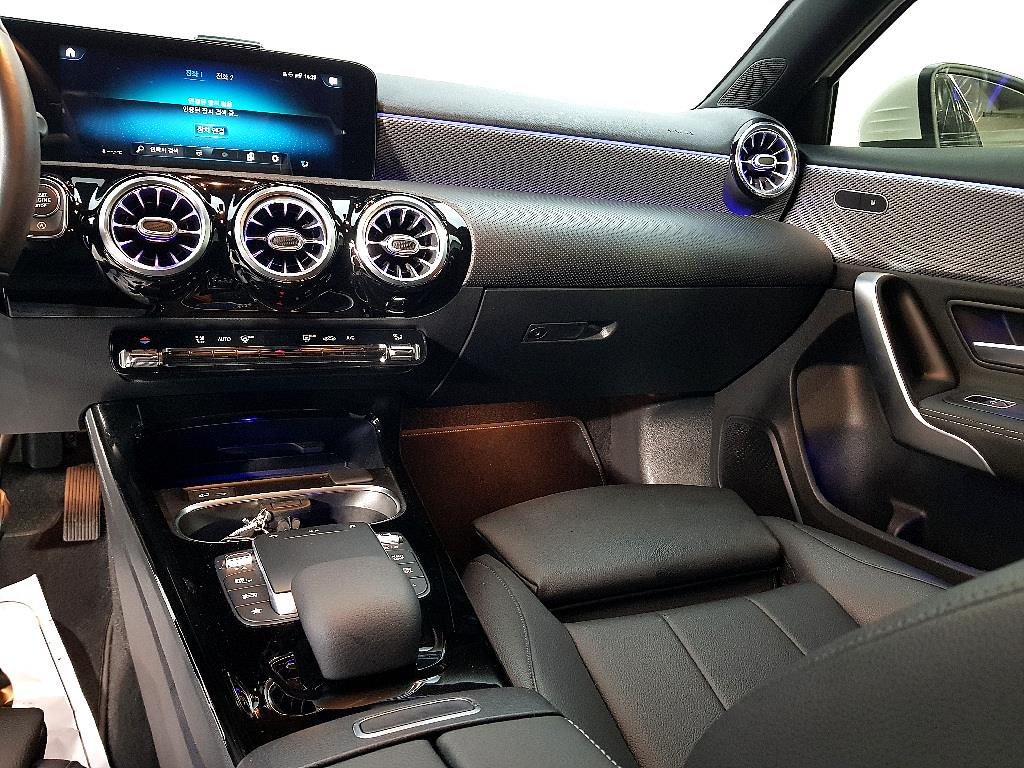 Mercedes Benz A Class - Vista 10