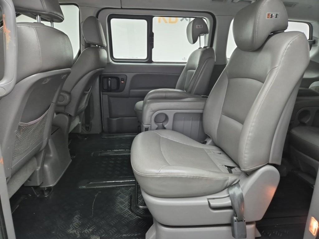 HYUNDAI Starex 2015 Plateado - Importación desde Corea - HF Imports Iquique - Foto 17