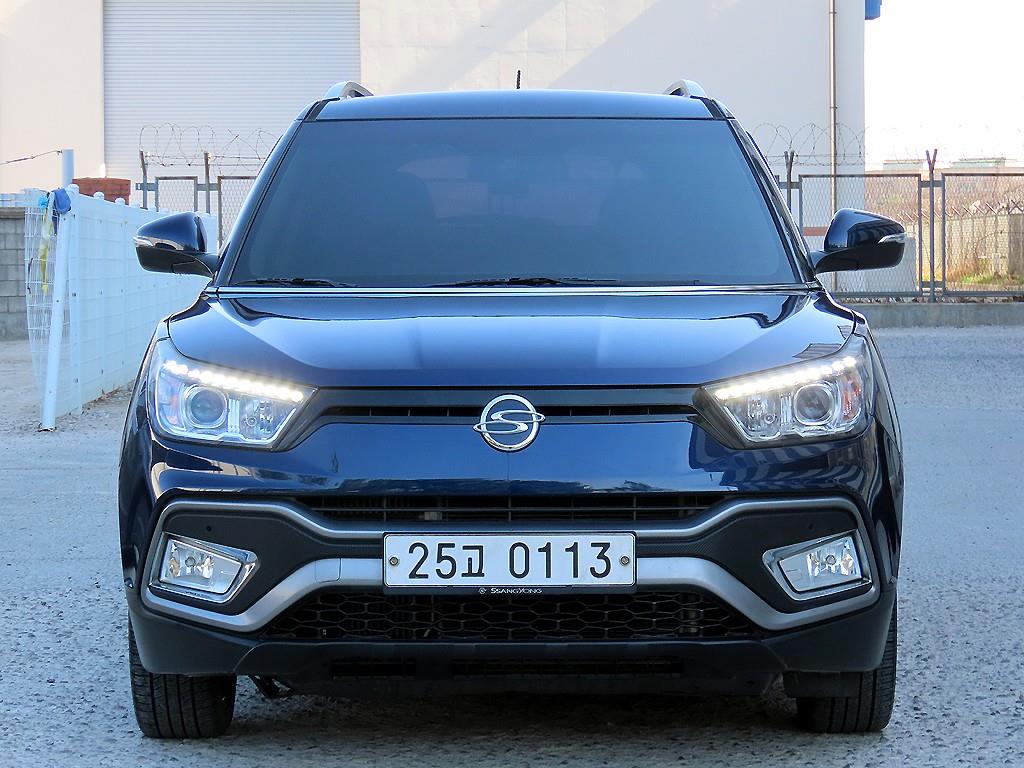 Ssangyong Tivoli 2016 Azul - Importación desde Corea - HF Imports Iquique - Foto 1