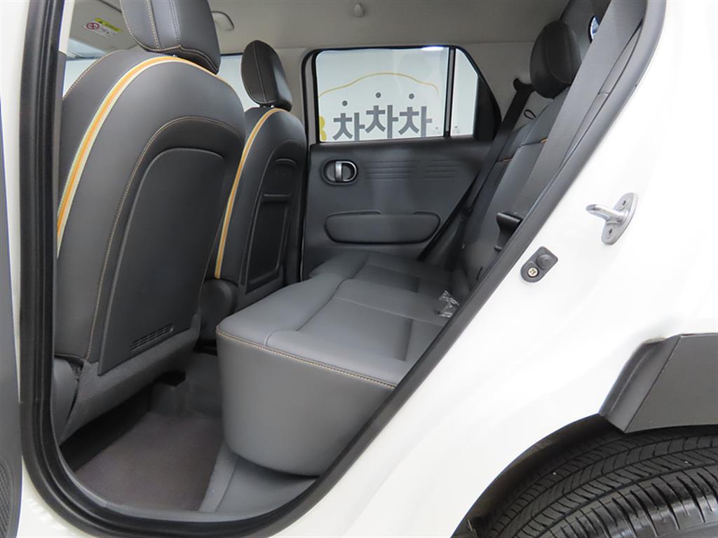 HYUNDAI Casper - Vista 6