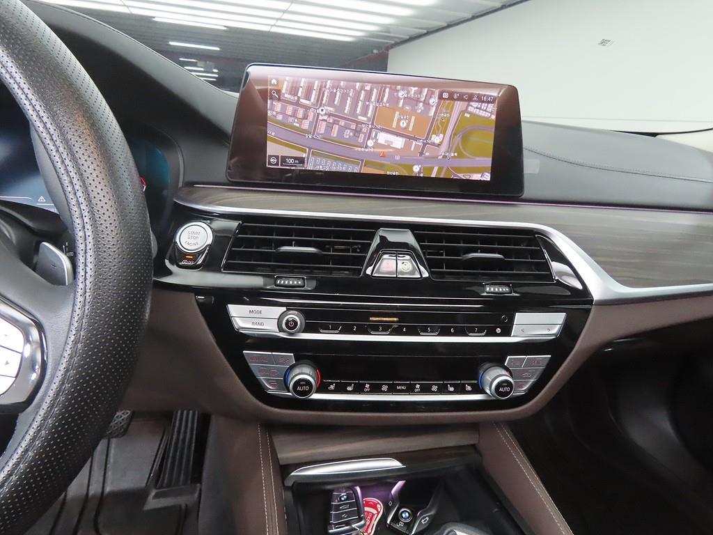 BMW 5 Series - Vista 10