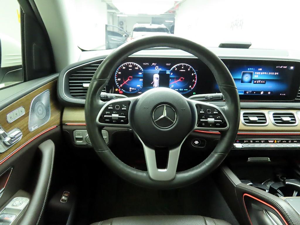 Mercedes Benz GLE Class - Vista 7