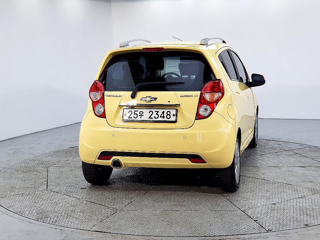 Chevrolet Spark - Vista 3