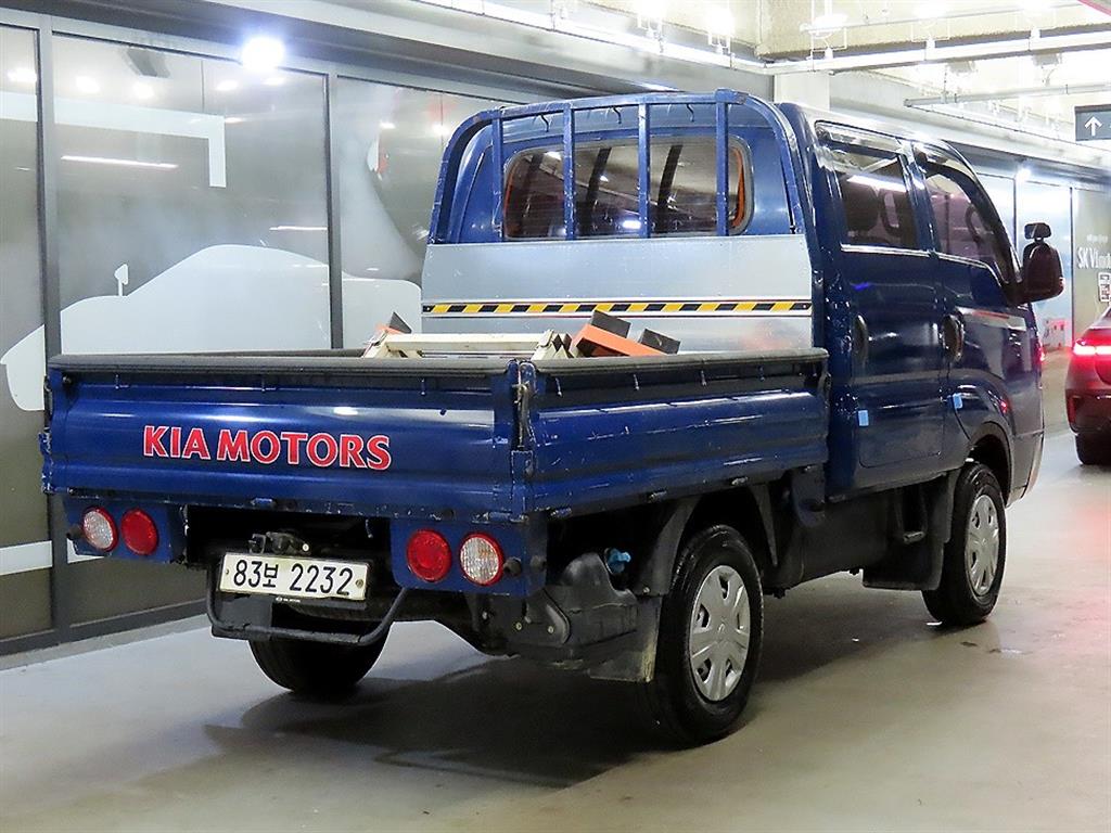 Small Truck Cargo (small) - Vista 4