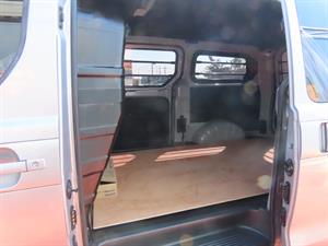 HYUNDAI Starex - Vista 12