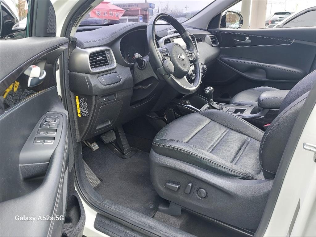 KIA Sorento - Vista 7