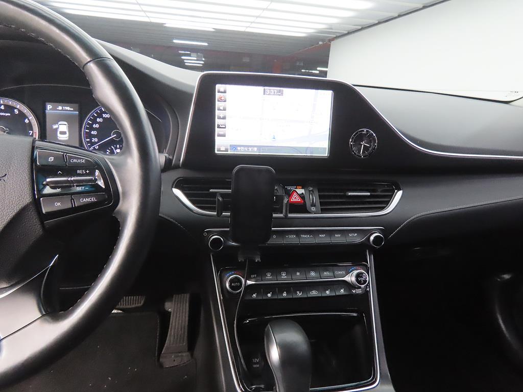 HYUNDAI Grandeur - Vista 10