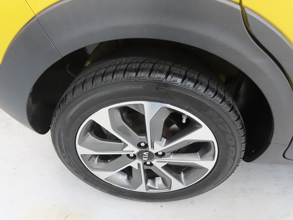 KIA Stonic 2018 Amarillo - Importación desde Corea - HF Imports Iquique - Foto 20