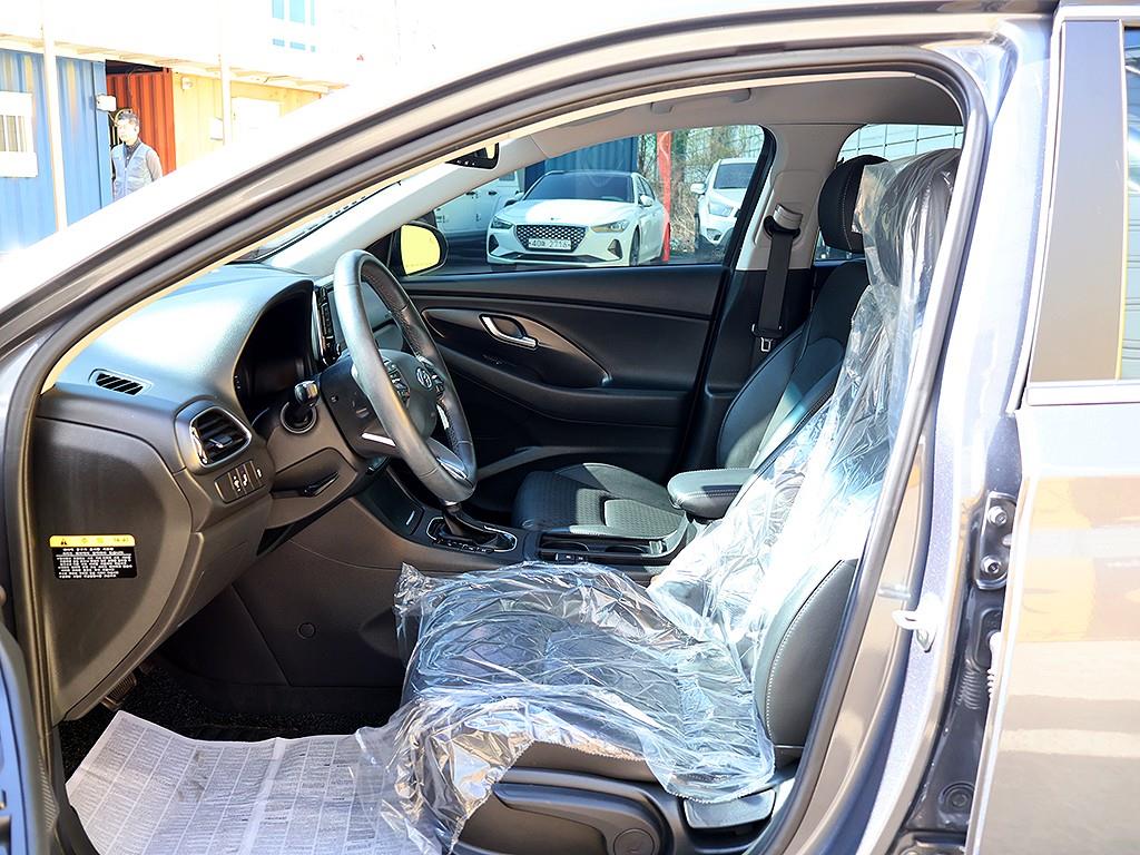 HYUNDAI i30 2018 Gris - Importación desde Corea - HF Imports Iquique - Foto 12