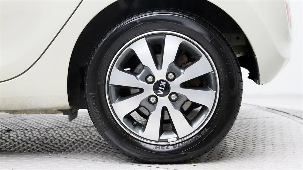 KIA Morning - Vista 11