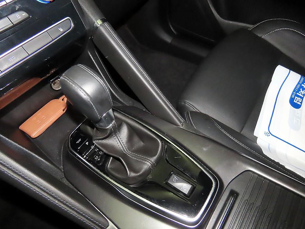 SAMSUNG QM6 - Vista 12