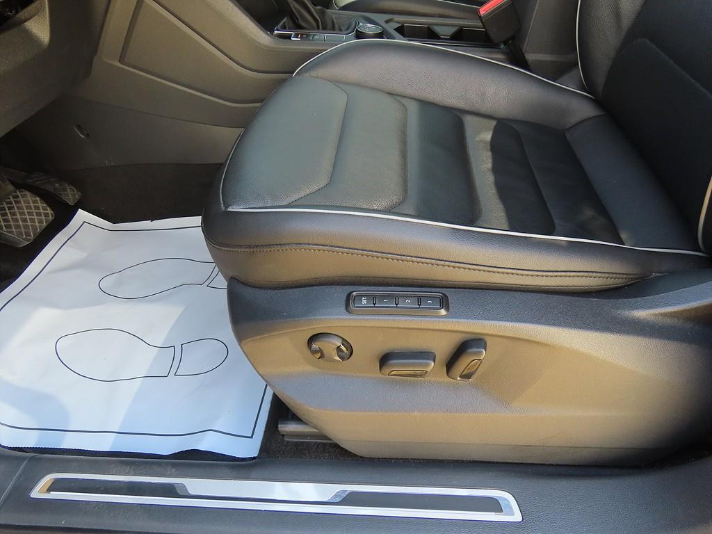 Volkswagen Tiguan - Vista 11