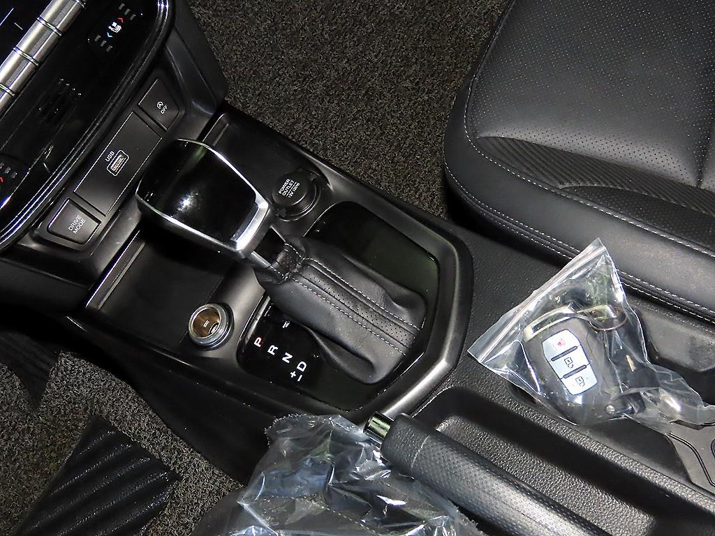 Ssangyong Tivoli - Vista 12