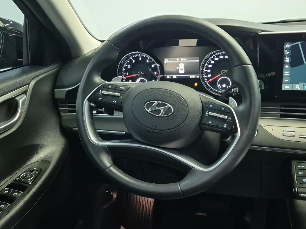 HYUNDAI Grandeur - Vista 9