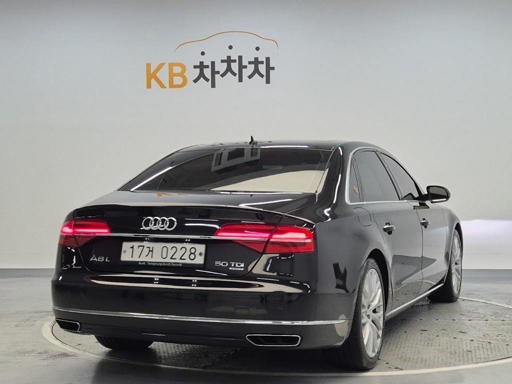 Audi A8 - Vista 4