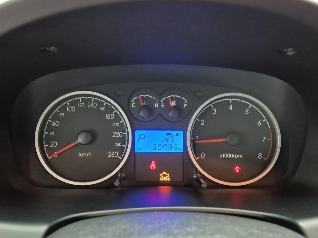 HYUNDAI Tuscani - Vista 6