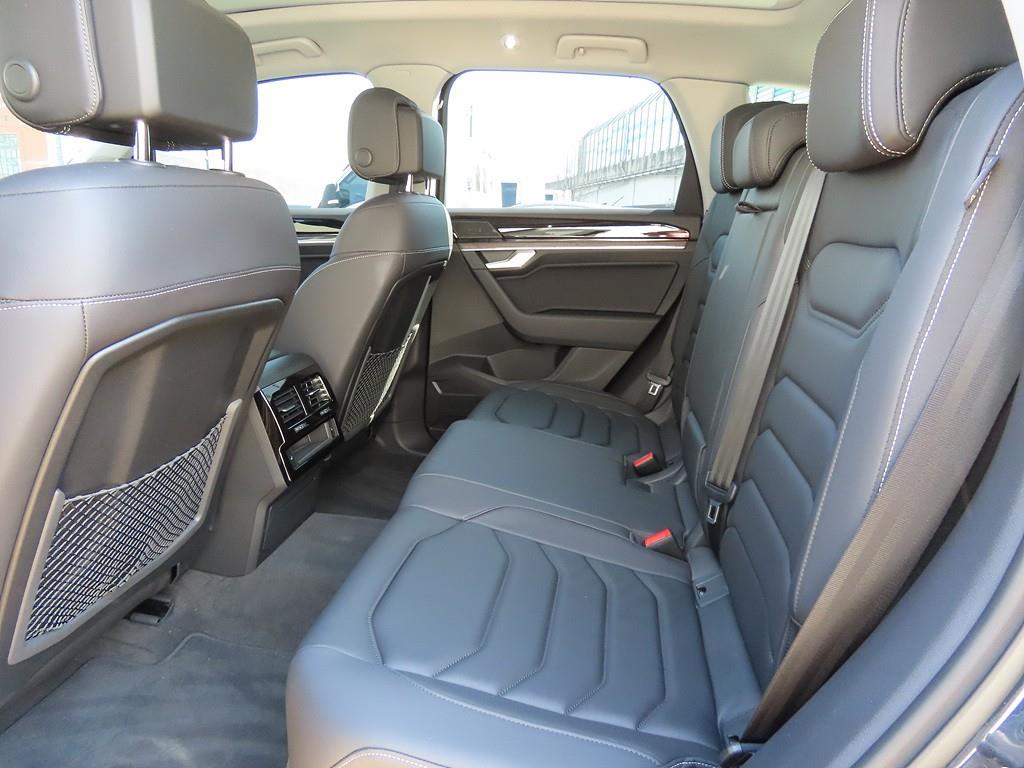 Volkswagen Touareg - Vista 6