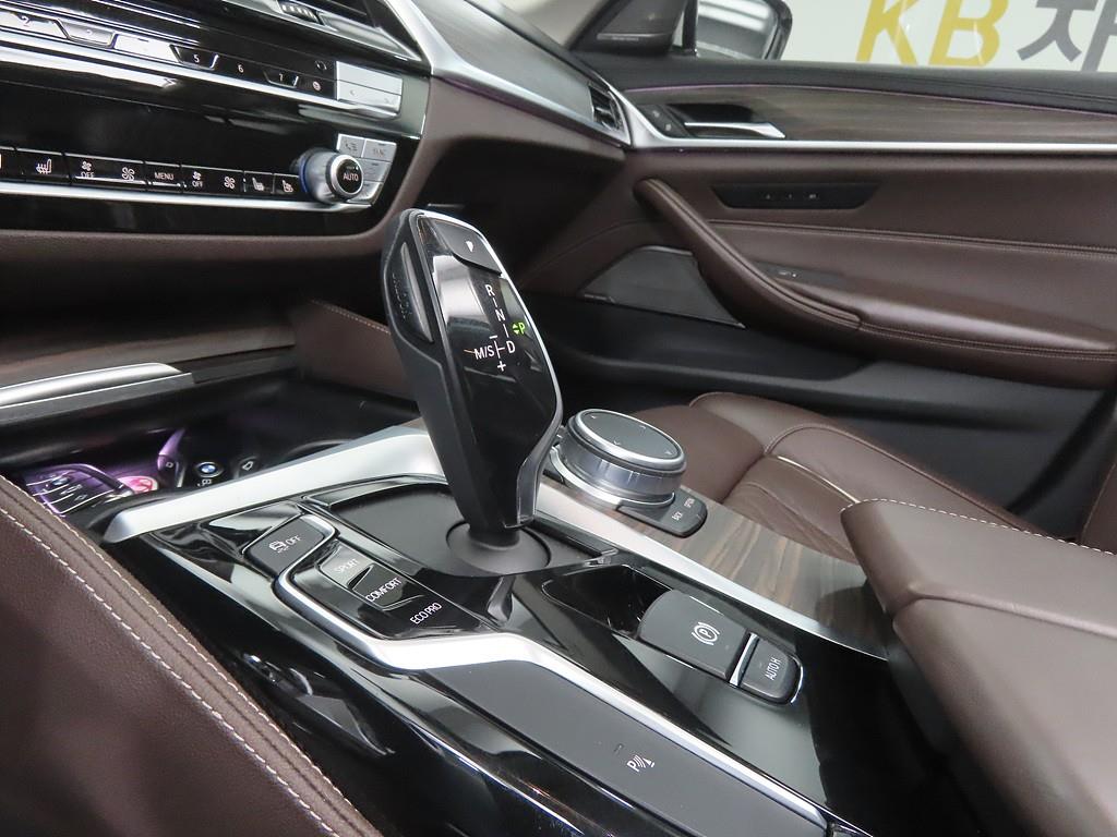 BMW 5 Series - Vista 11